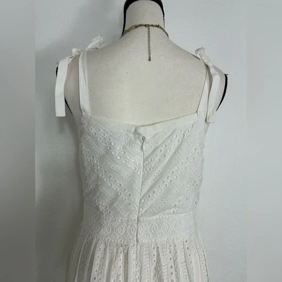 ADELYN RAE White JANELLA Eyelet Maxi Dress Size M BUTTON DOWN - Picture 8 of 12